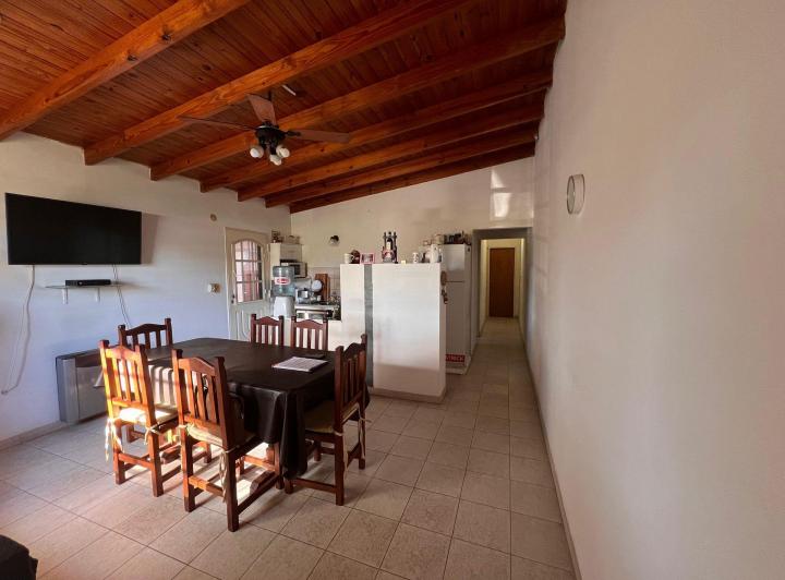 Casa · 83m² · 3 Ambientes · 1 Cochera