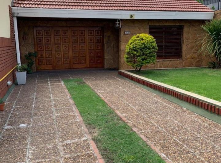 PH · 145m² · 3 Ambientes · 2 Cocheras