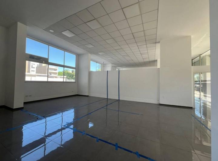 Local comercial · 200m² · 2 Ambientes