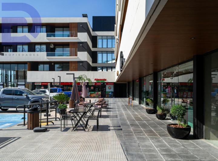 Local comercial · 87m² · 1 Ambiente · 1 Cochera