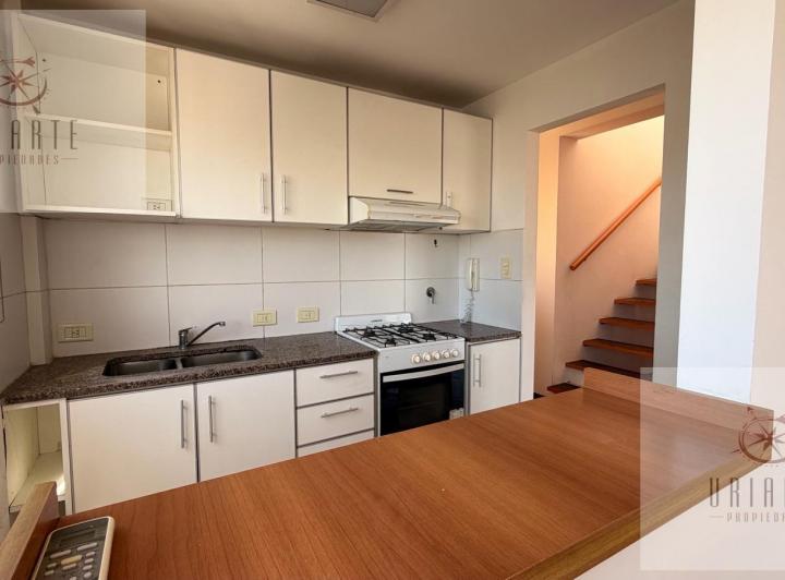 Departamento · 75m² · 5 Ambientes · 1 Cochera