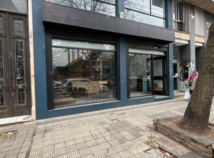 Local comercial · 125m² · 4 Ambientes