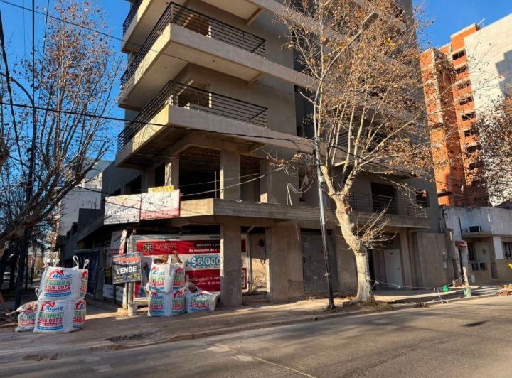 Local comercial · 90m²