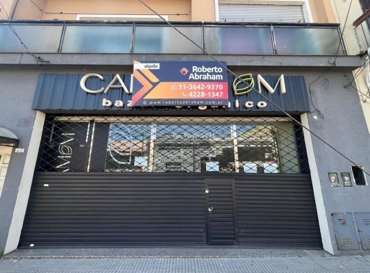 Local comercial · 220m²