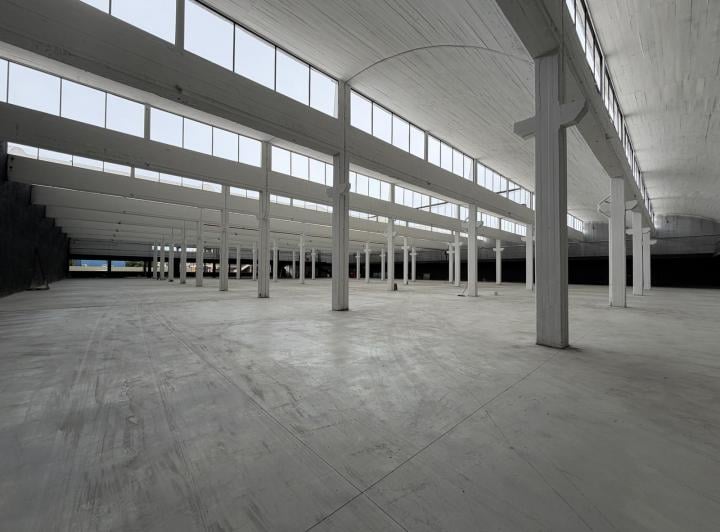 Depósito · 7536m²