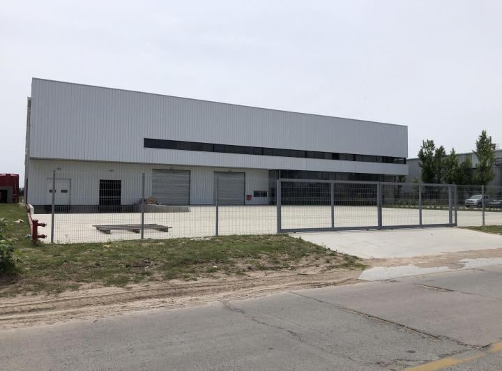 Depósito · 6400m²