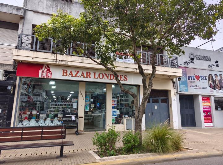 Local comercial · 242m² · 2 Ambientes