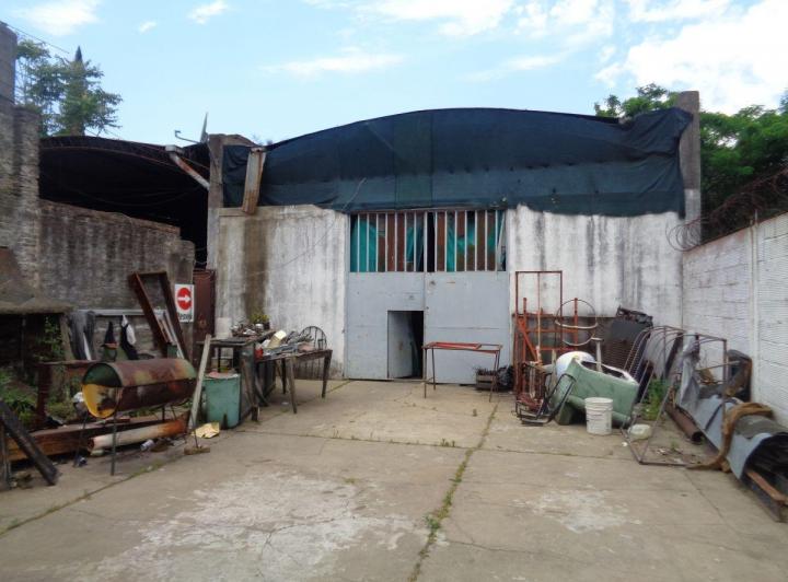 Depósito · 130m² · 1 Ambiente · 5 Cocheras