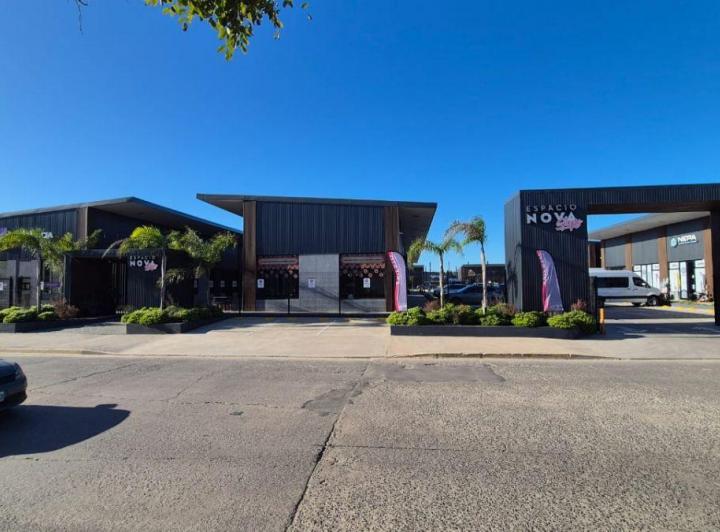 Local comercial · 120m² · 2 Ambientes · 1 Cochera