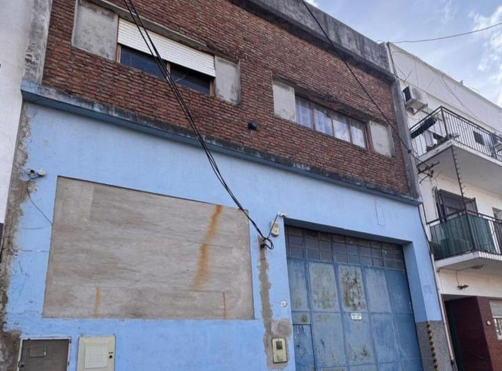 Bodega-Galpón · 1060m²