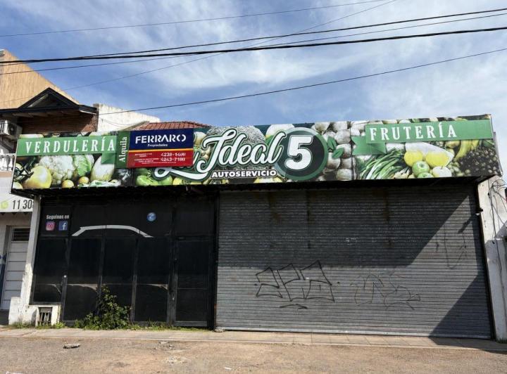 Depósito · 300m² · 7 Ambientes