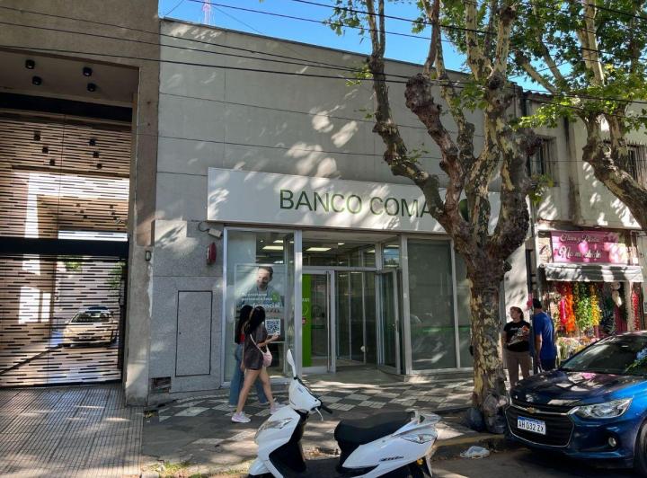 Local comercial · 235m² · 6 Ambientes
