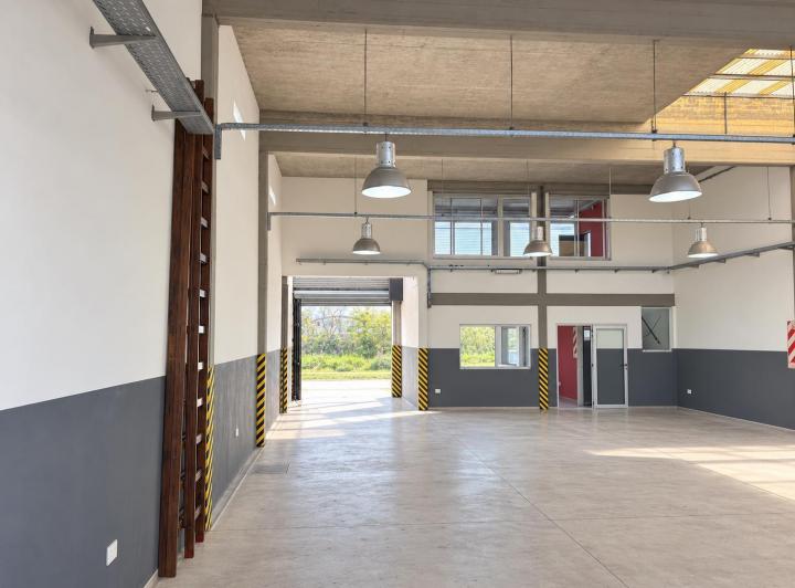 Local comercial · 200m² · 4 Ambientes