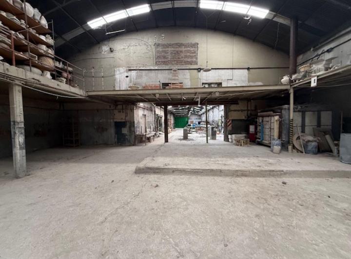 Bodega-Galpón · 1570m²