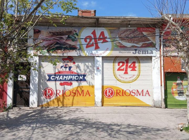 Local comercial · 230m² · 1 Ambiente