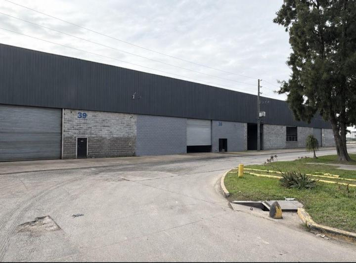 Bodega-Galpón · 600m²