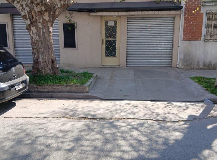 Local comercial · 30m² · 1 Ambiente · 1 Cochera