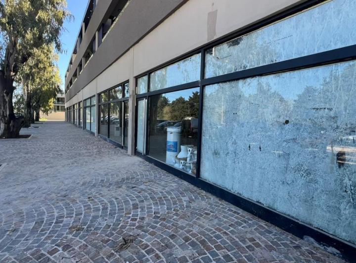 Local comercial · 135m² · 1 Ambiente