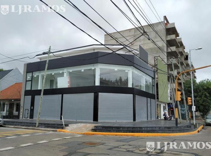 Local comercial · 460m²