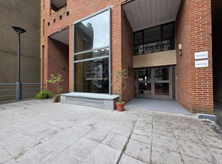 Oficina comercial · 250m² · 2 Cocheras