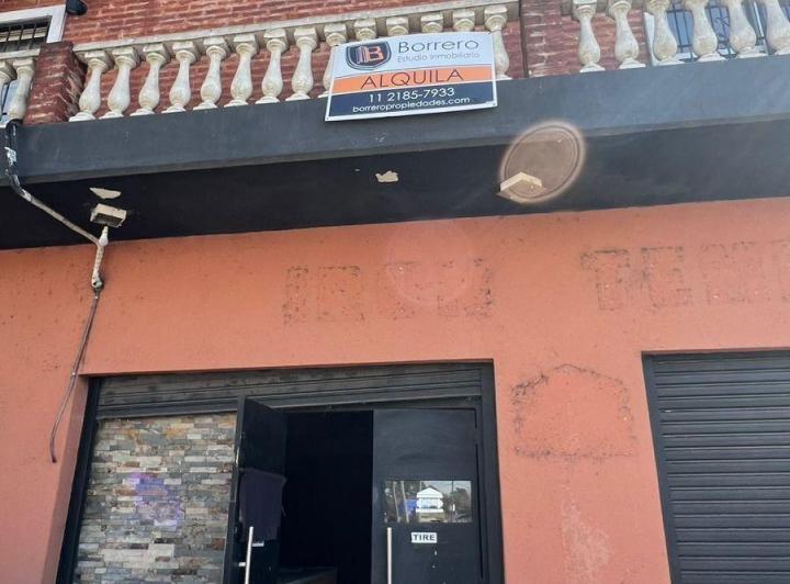 Local comercial · 240m² · 4 Ambientes