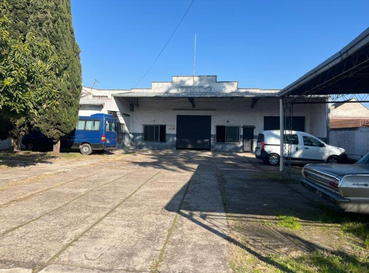 Bodega-Galpón · 500m² · 10 Cocheras