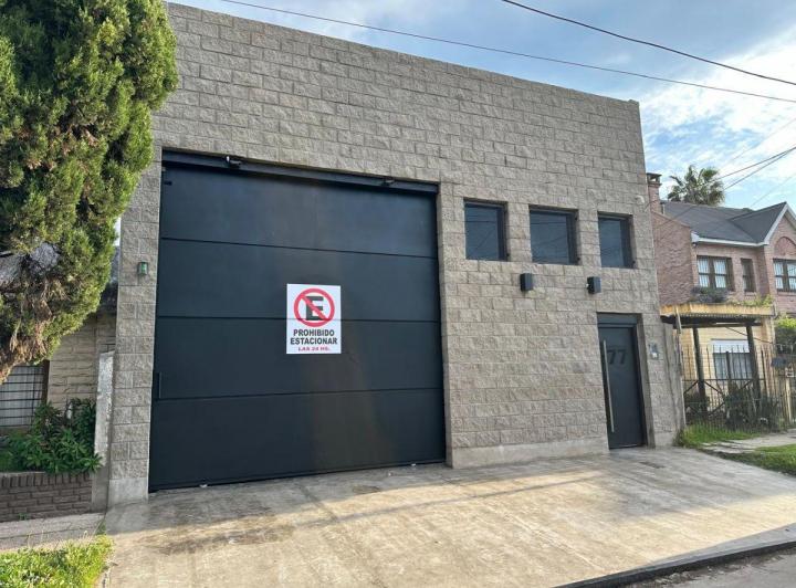 Depósito · 230m² · 3 Ambientes