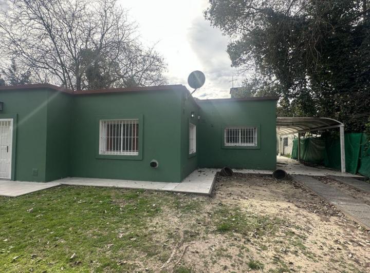 Casa · 120m² · 4 Ambientes · 2 Cocheras
