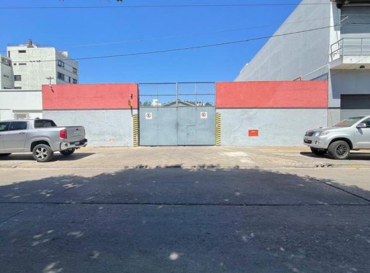 Bodega-Galpón · 3000m² · 3 Cocheras