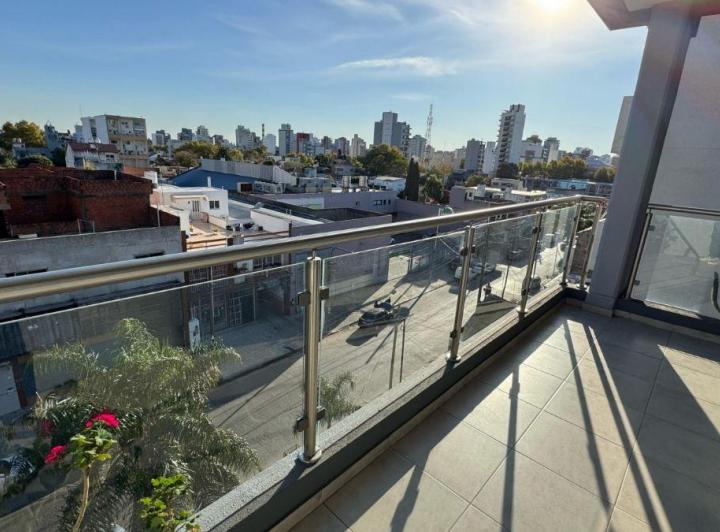 Departamento · 70m² · 2 Ambientes · 1 Cochera