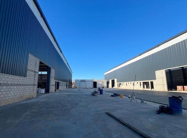 Bodega-Galpón · 5584m²
