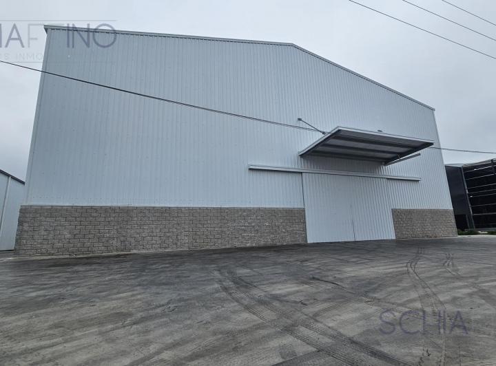 Bodega-Galpón · 2100m²