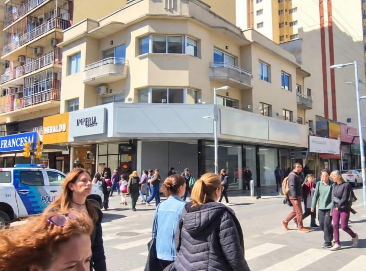 Local comercial · 90m²
