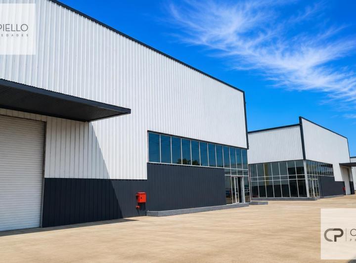 Bodega-Galpón · 3300m²