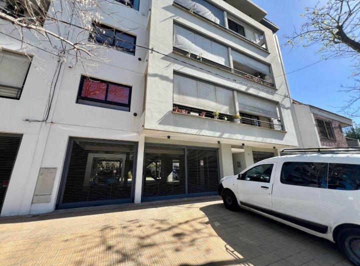 Departamento · 80m² · 6 Ambientes