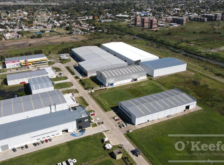 Bodega-Galpón · 2320m²