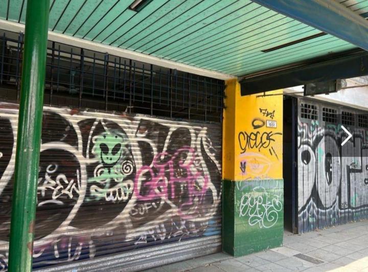 Local comercial · 176m² · 3 Ambientes · 1 Cochera