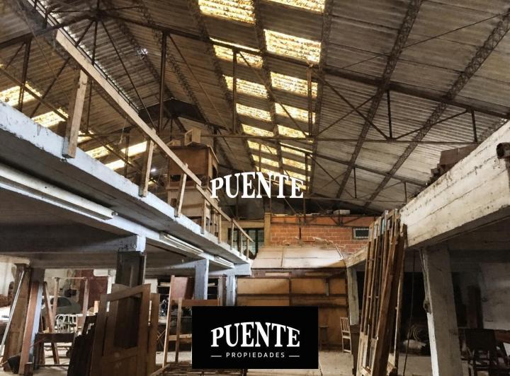 Bodega-Galpón · 2400m² · 6 Ambientes