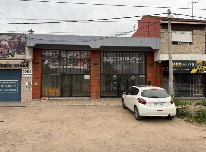 Local comercial · 320m² · 4 Cocheras