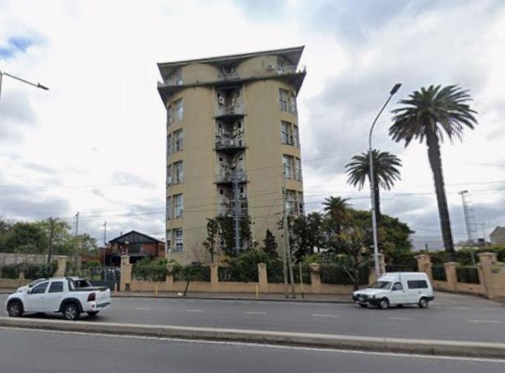 Departamento · 60m² · 2 Ambientes · 1 Cochera