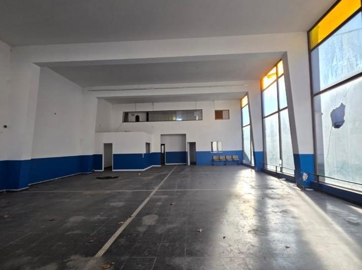 Local comercial · 300m² · 1 Ambiente