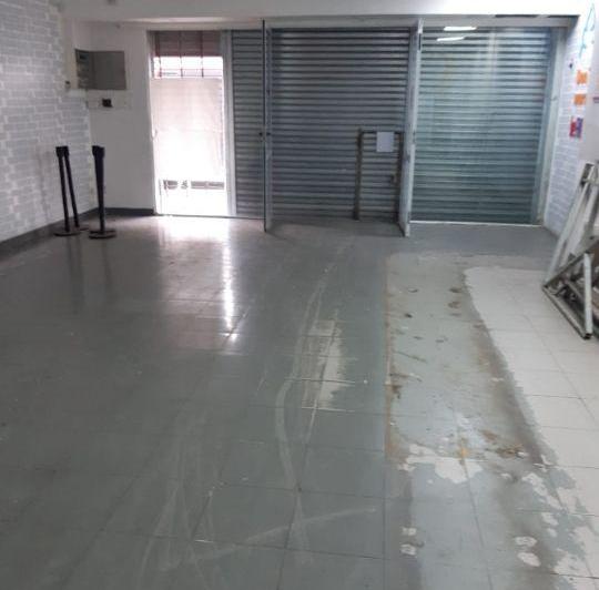 Local comercial · 169m²