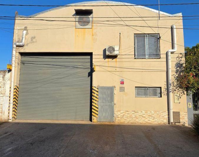 Depósito · 380m²