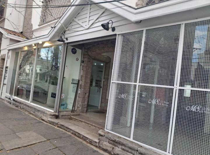Local comercial · 148m² · 1 Ambiente
