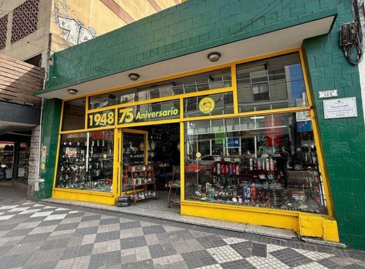 Local comercial · 216m² · 1 Ambiente