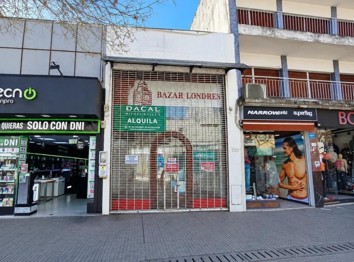Local comercial · 230m²