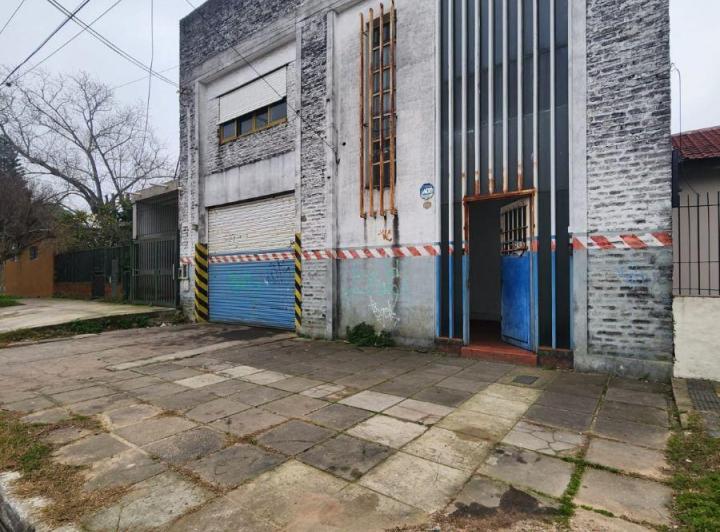 Bodega-Galpón · 350m² · 1 Cochera