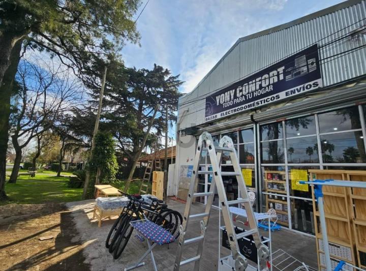 Local comercial · 209m²
