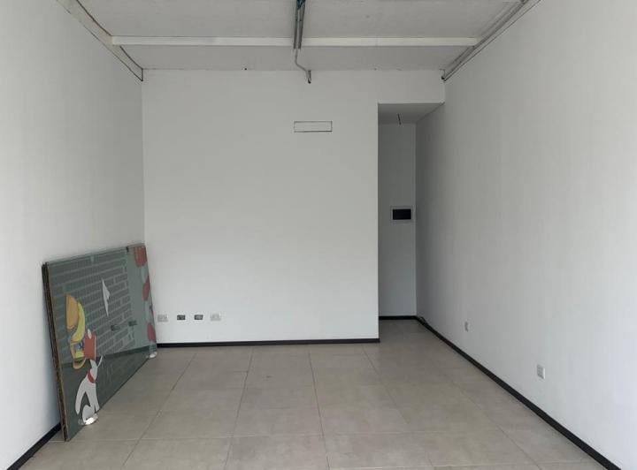 Local comercial · 35m² · 1 Ambiente · 1 Cochera