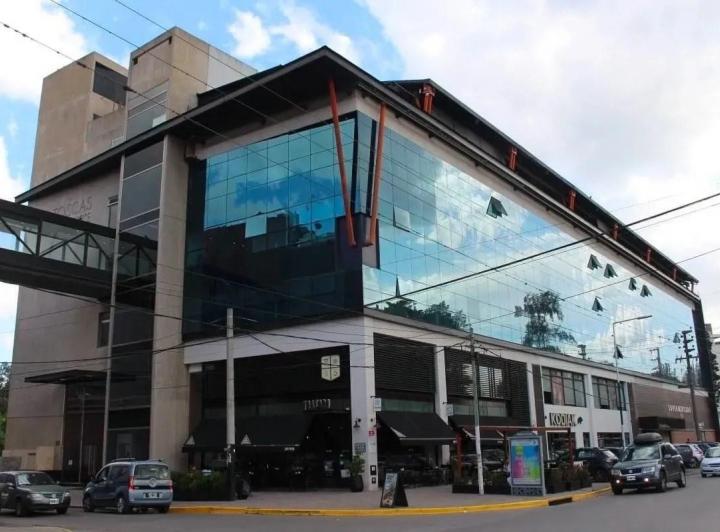 Oficina comercial · 140m²